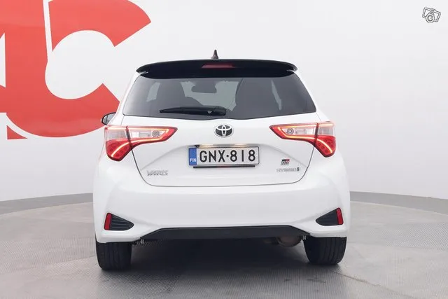 Toyota Yaris 1,5 Hybrid GR-Sport 5ov - / Peruutuskamera / Täysmerkkikirja / Sporttipenkit Image 4