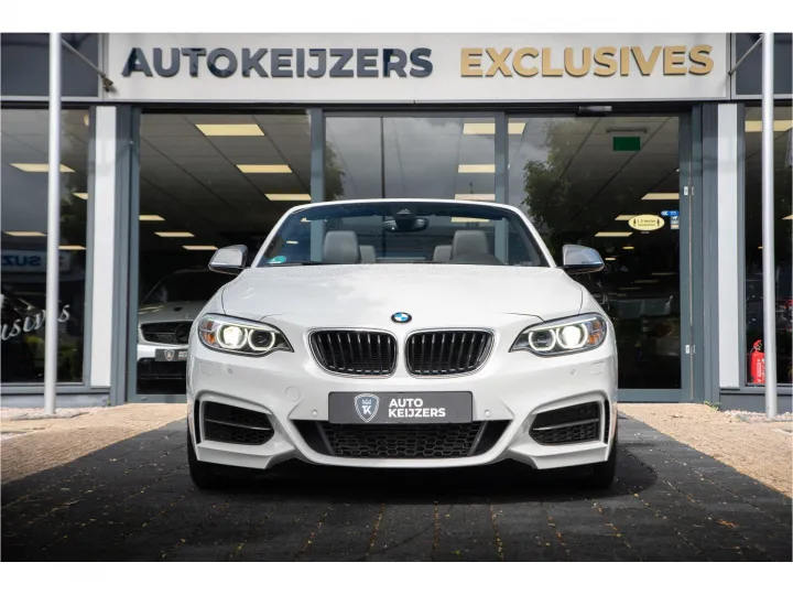 BMW 2 Serie Cabrio M235i High Executive  Image 2