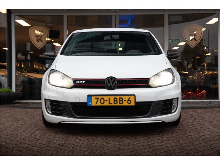 Volkswagen Golf 2.0 GTI  Image 2